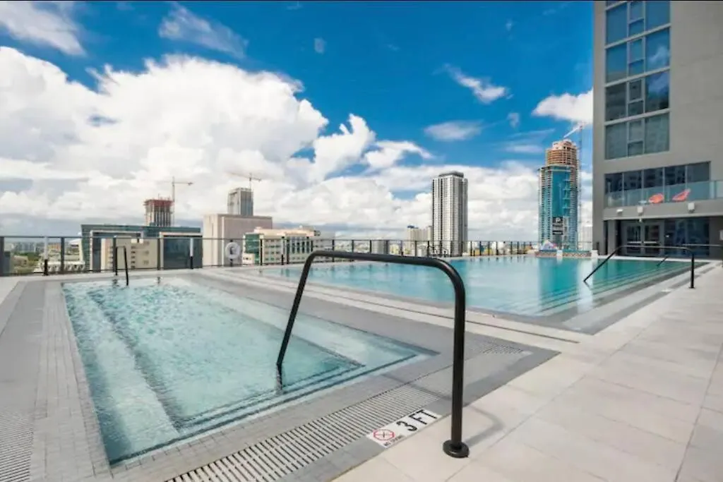 Daire **Luxurious,Boho Studio In Downtown Miami/Bay View *