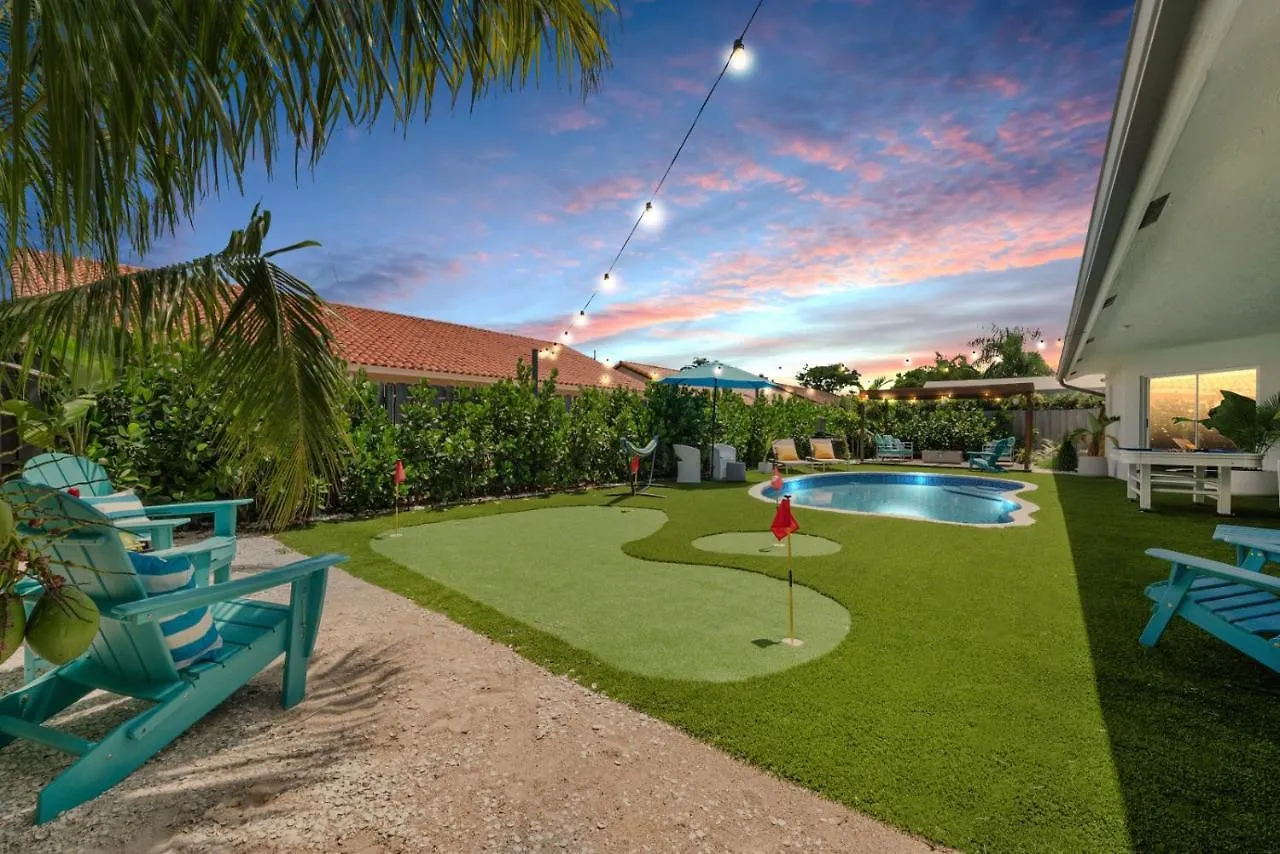 Breezy Oasis With Pooltable, Heated Pool, Golf & Gazeebo L29 * Miami