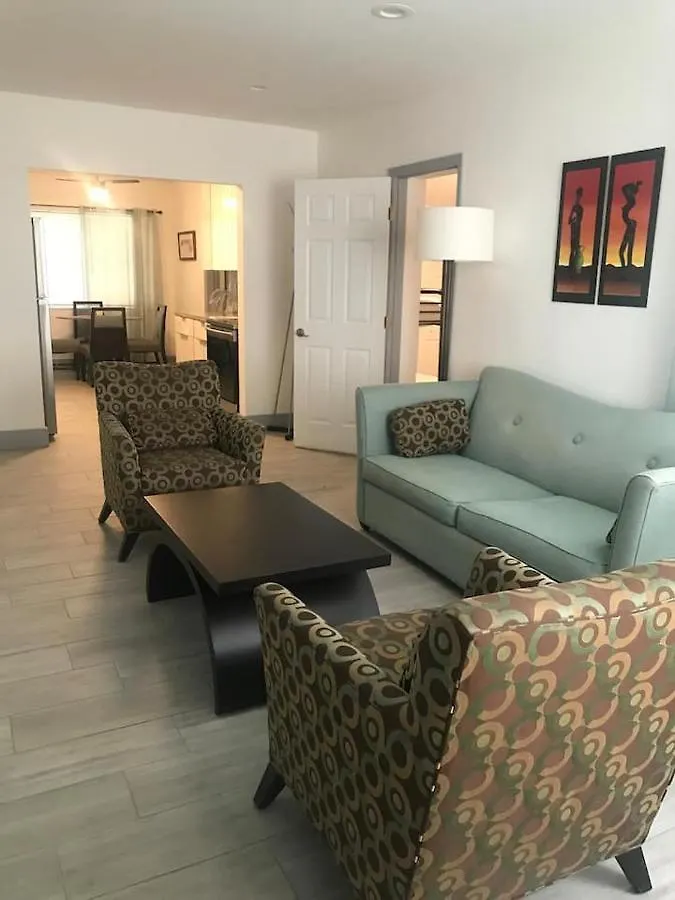 Séjour chez l'habitant Bekahouse With Parking, Backyard And Laundry
