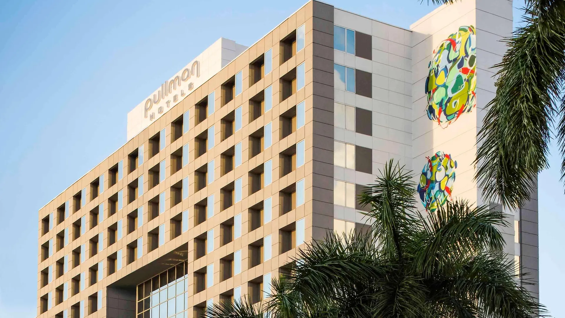 Pullman Airport Hotel