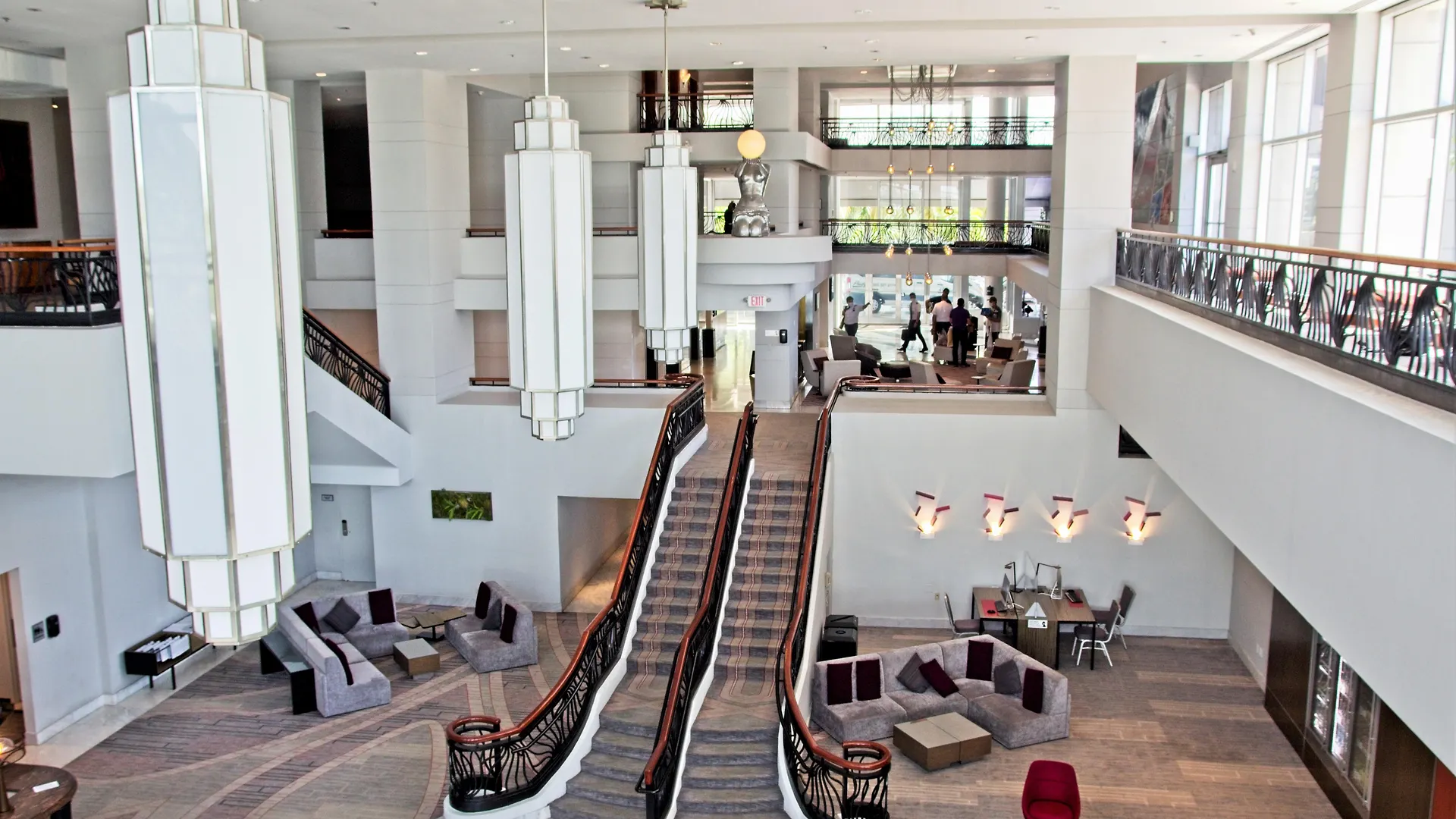 Hotel Pullman Airport