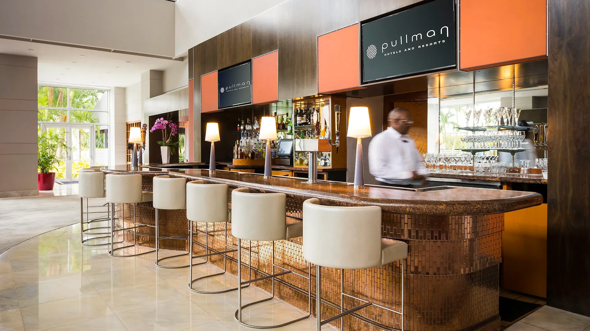 Pullman Airport Hotel
