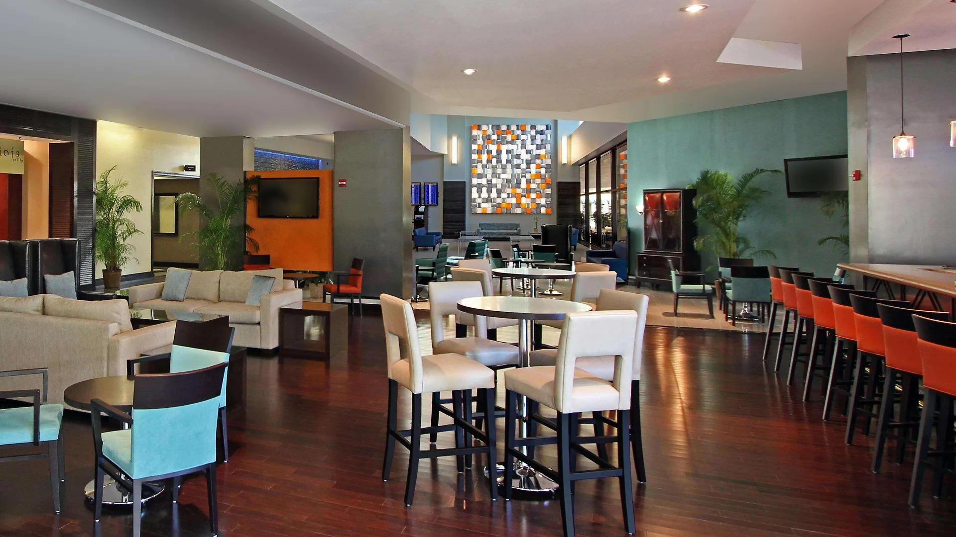 Doubletree By Hilton Airport & Convention Center Miami