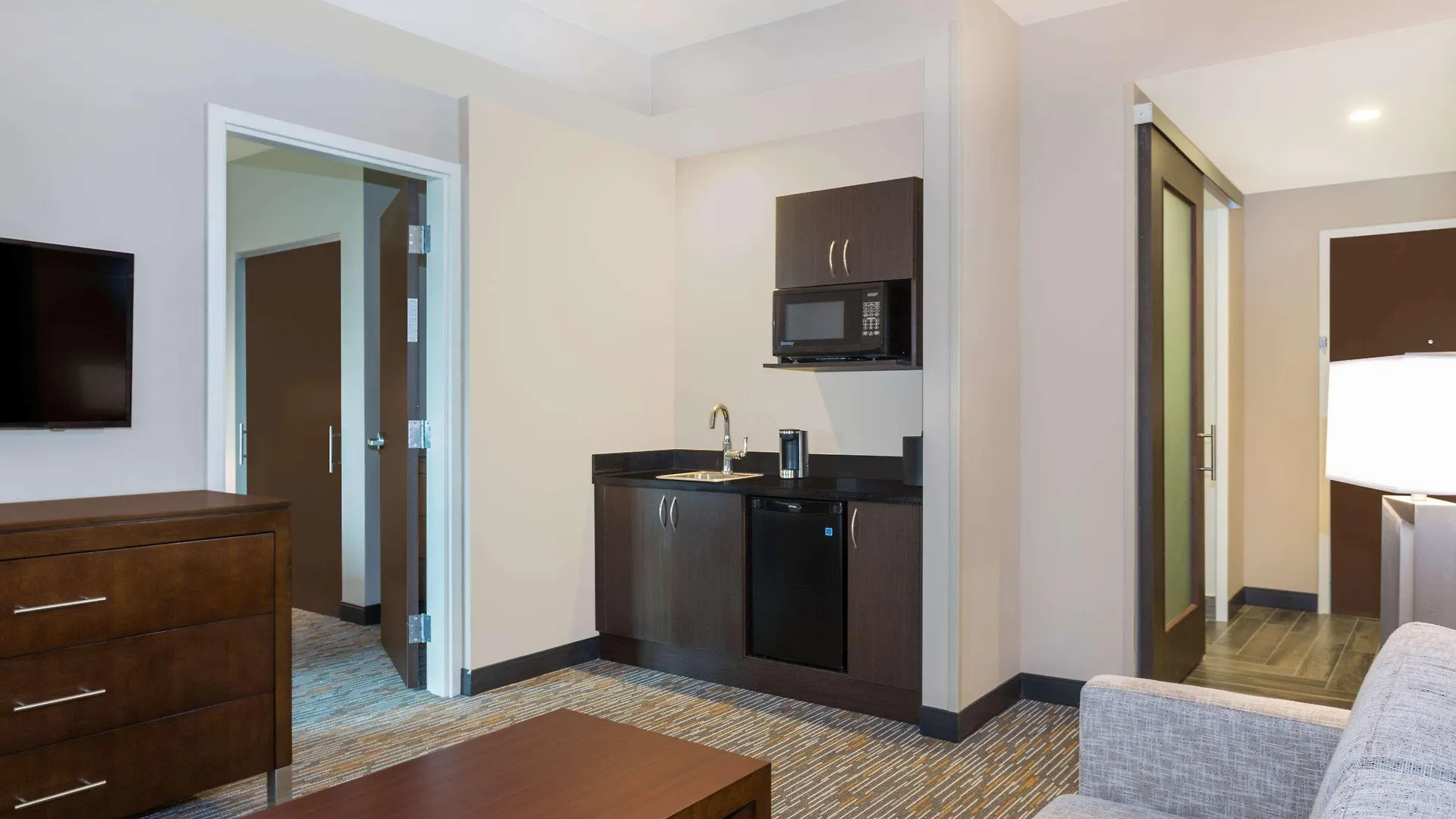 Wingate By Wyndham Miami Airport 3*