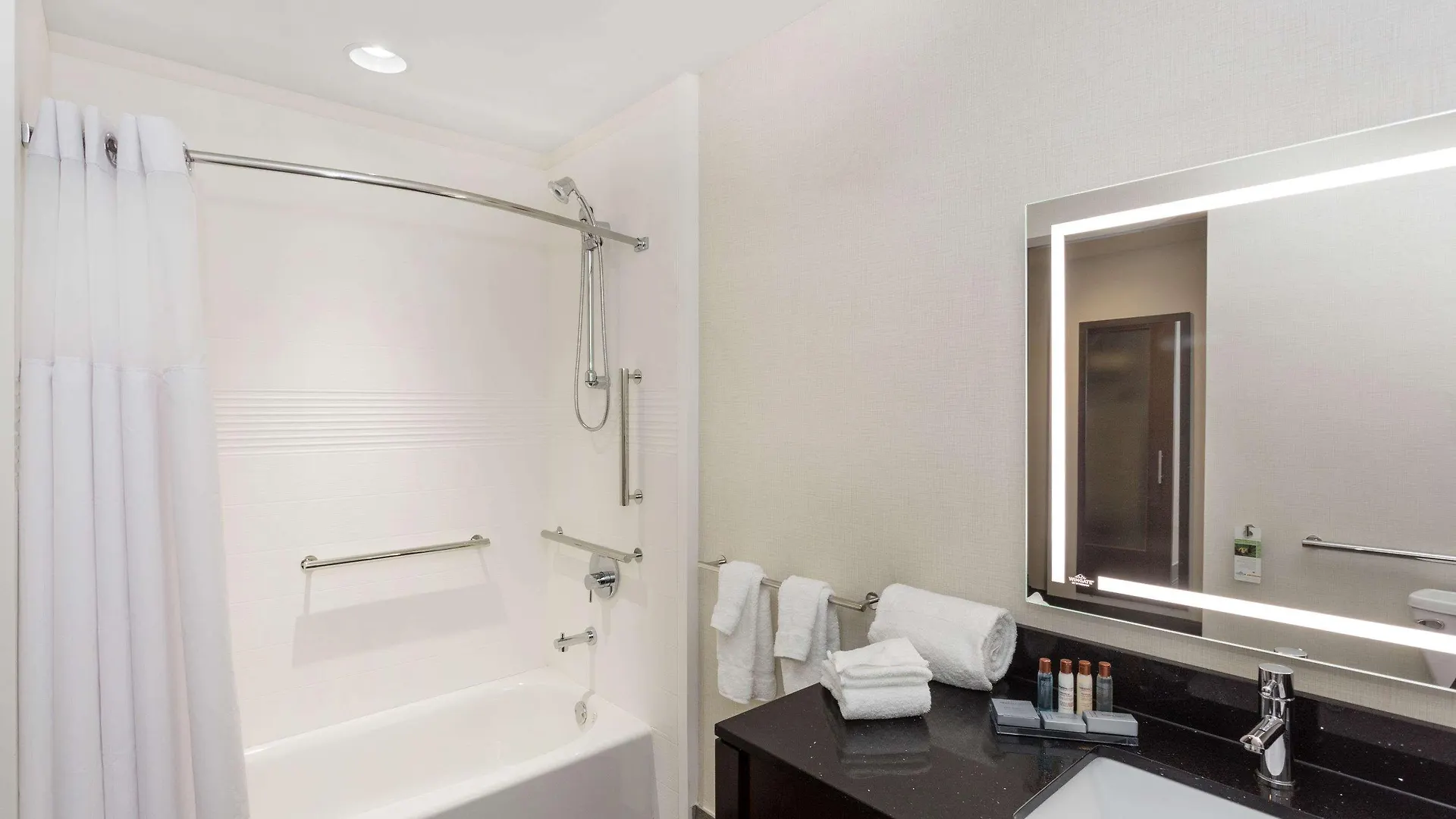 Hotel Wingate By Wyndham Miami Airport Doral