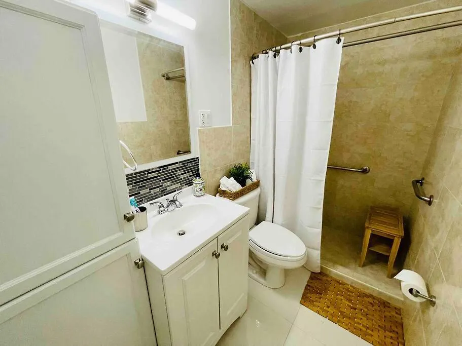 Sleeps 3, Cozy, Boho Style, In The Heart Of -free Parking דירה