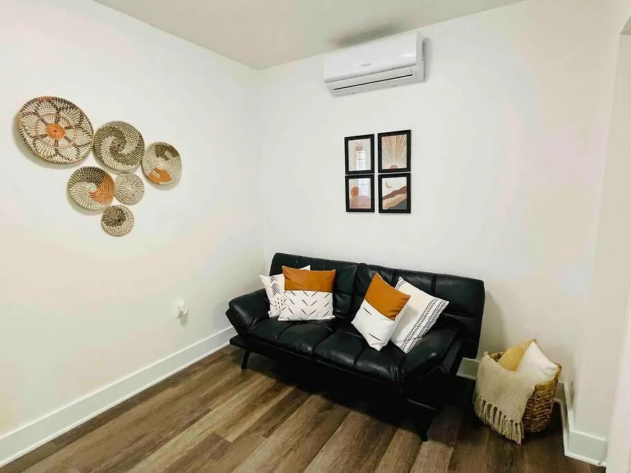 דירה Sleeps 3, Cozy, Boho Style, In The Heart Of -free Parking מיאמי