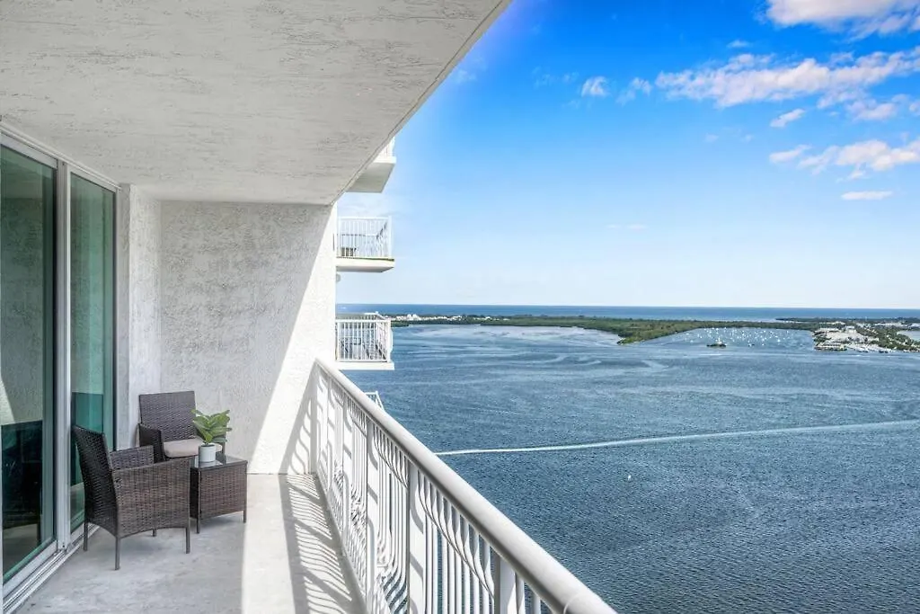 Apartamento 40th Floor Ocean View - Location *
