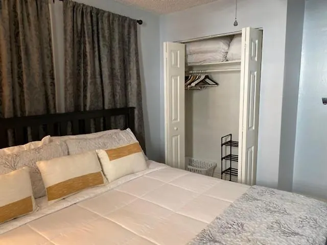 公寓 Modern 2/1 Near Midtown And Beaches