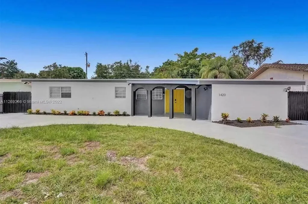 Luxury Pool // 5bd 4ba * Miami