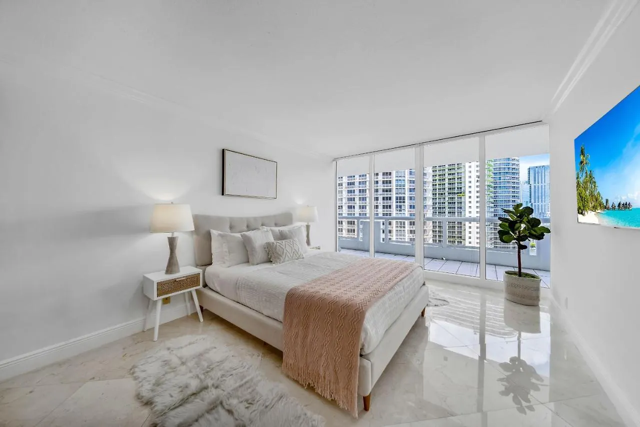 Unforgettable Water Views Oasis Apartamento