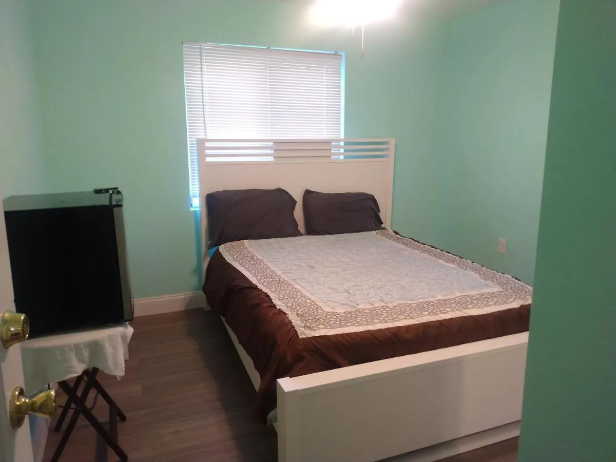 Mimo Studio With Private Entrance & Key בית הארחה
