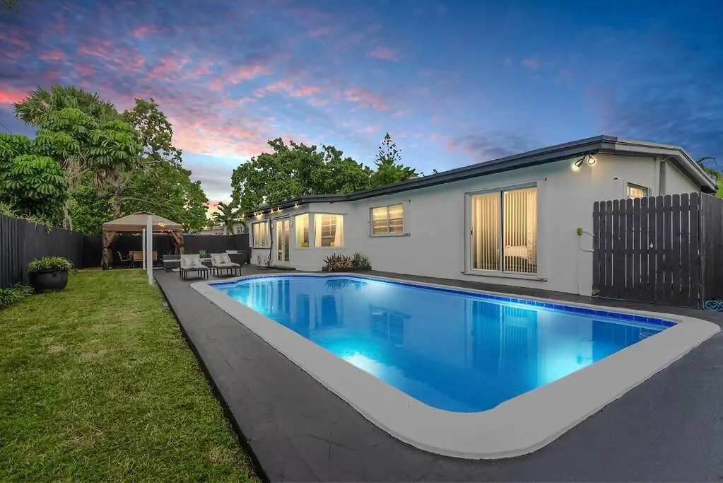 Zen House W/pool+backyard+nature Miami