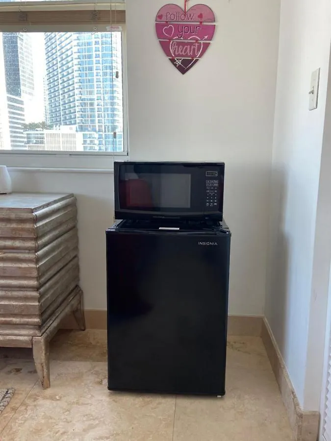 民宿 Comfortable In The Brickell Center Area 迈阿密