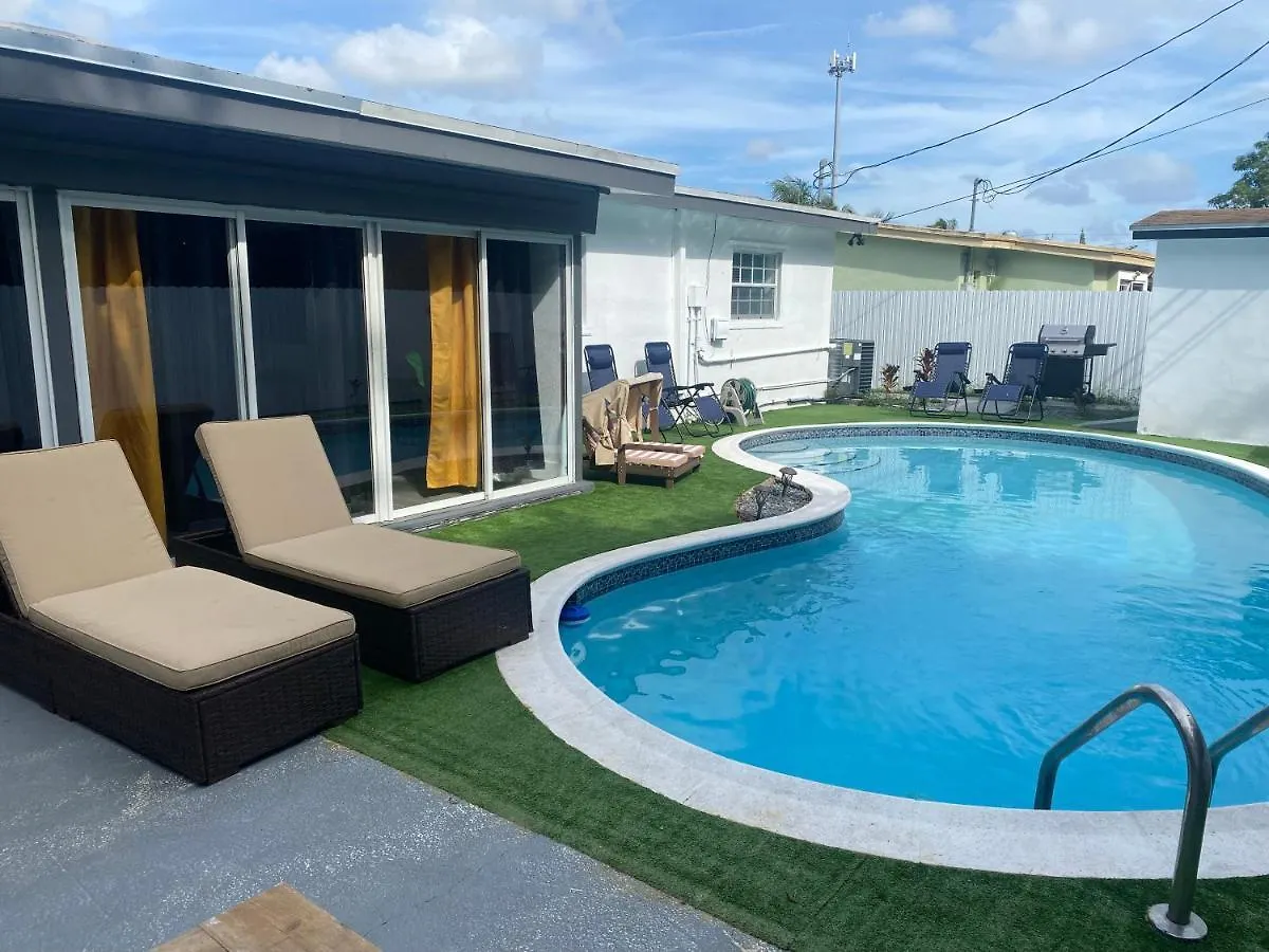Villa Luxury Pool // 5bd 4ba Miami