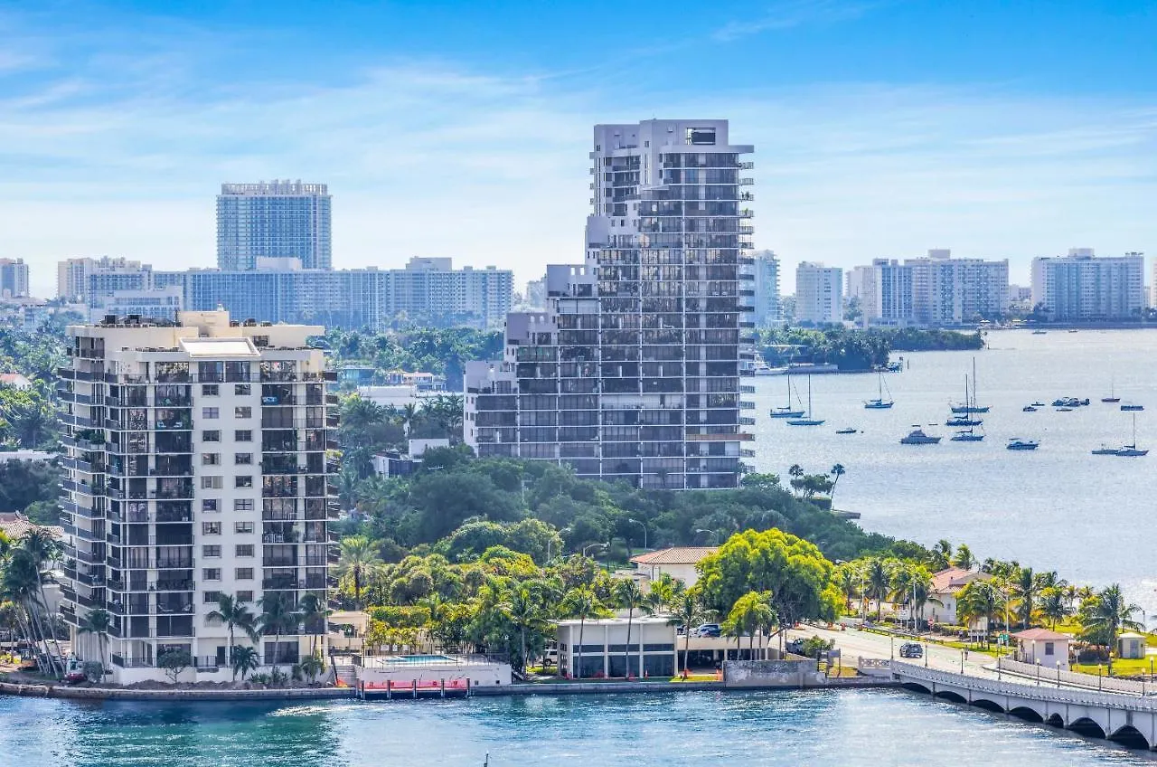 Edgewater Hideaway Minutes To Brickell Doral