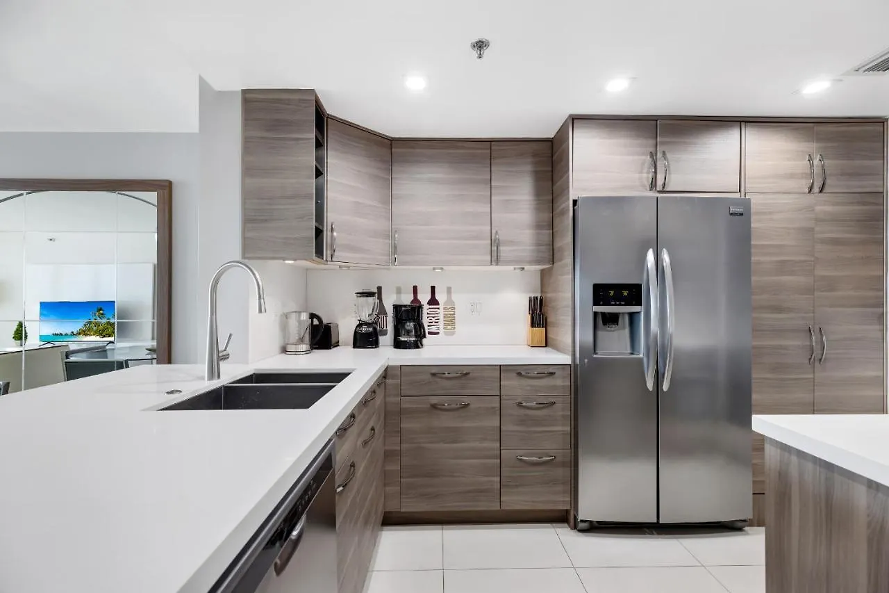 Edgewater Hideaway Minutes To Brickell Apartamento Doral