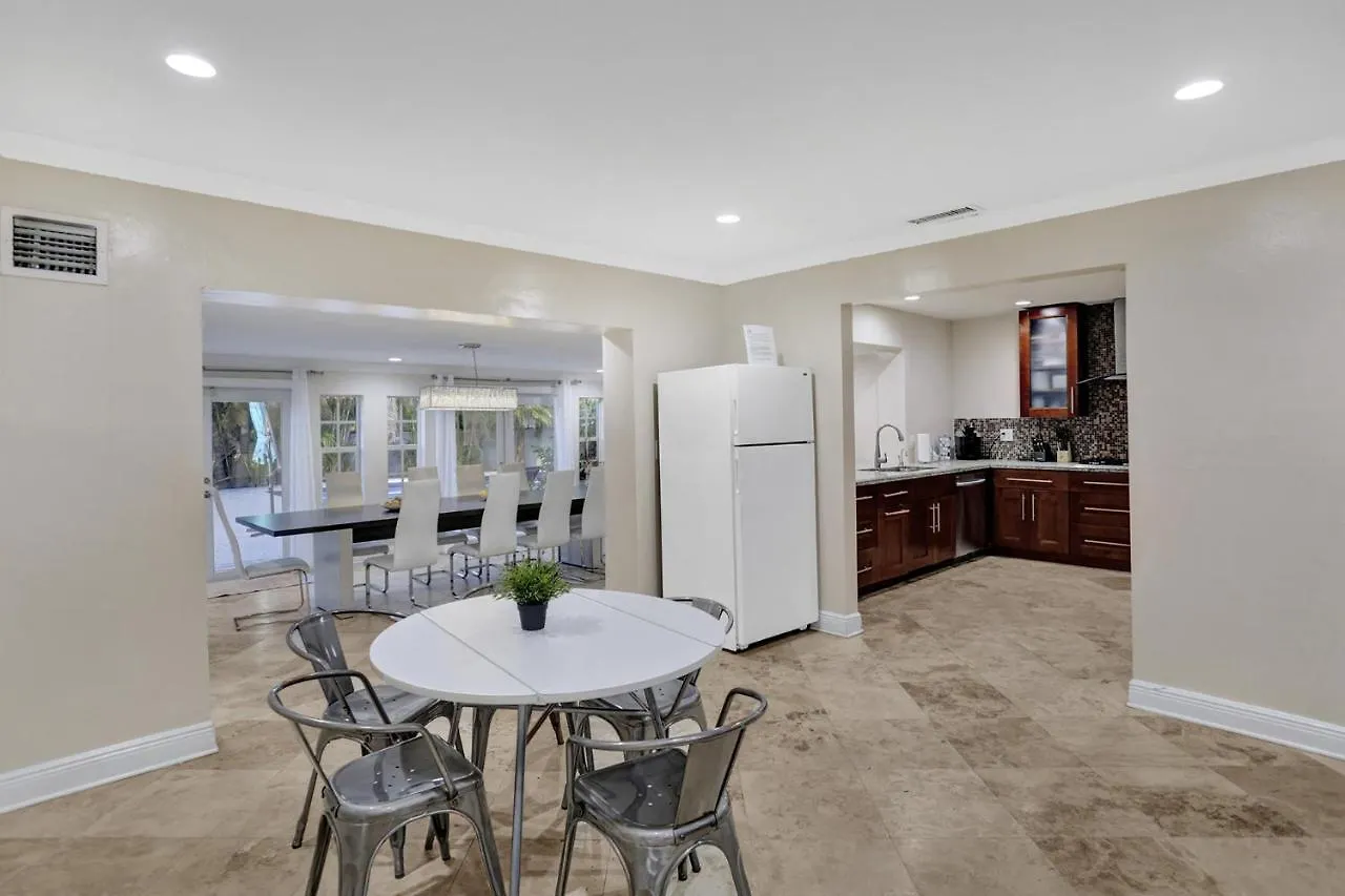 Casa Ria Luxury House & Private Pool Near Aventura Mall Vila *