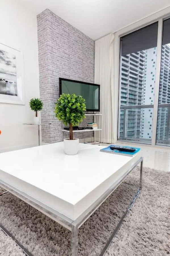 Deluxe Brickell W Pool Gym Views 度假居