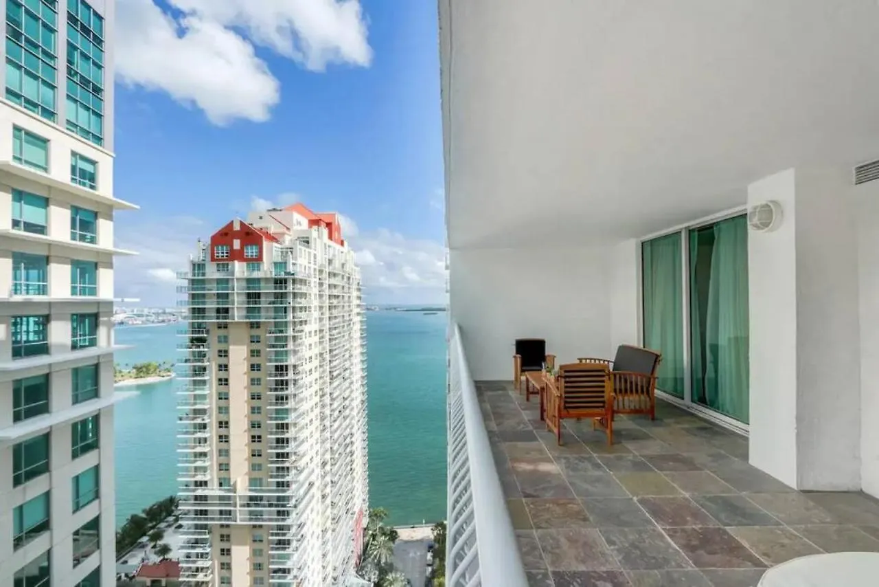 Holiday home Elegant 1br W Balcony And Stunning Bay View Miami