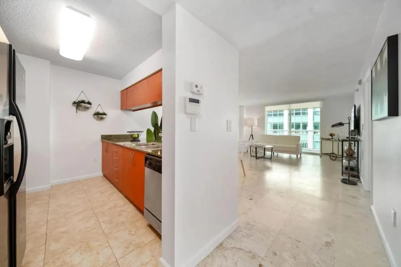 Penthouse W Private Balcony King Bed Parking Miami