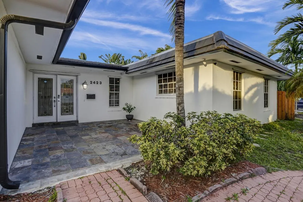 Vila Casa Ria Luxury House & Private Pool Near Aventura Mall