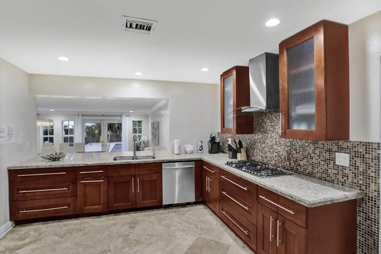 Casa Ria Luxury House & Private Pool Near Aventura Mall * Miami