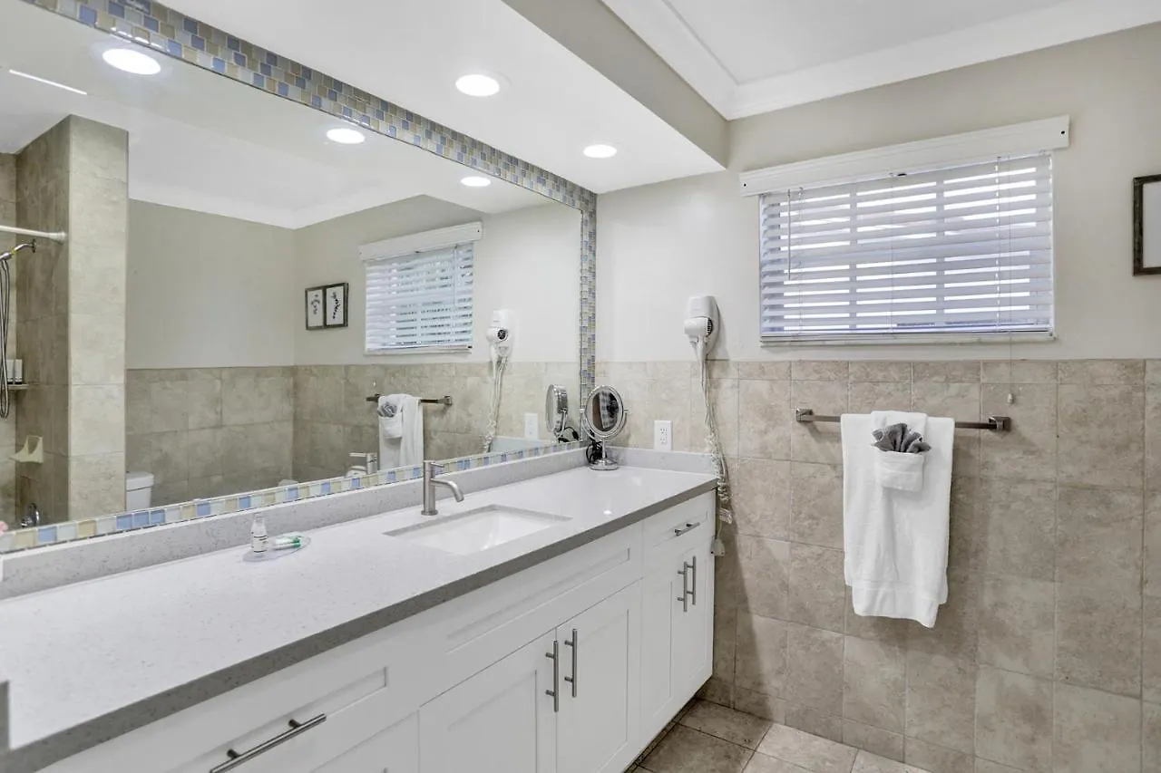 Casa Ria Luxury House & Private Pool Near Aventura Mall * Miami