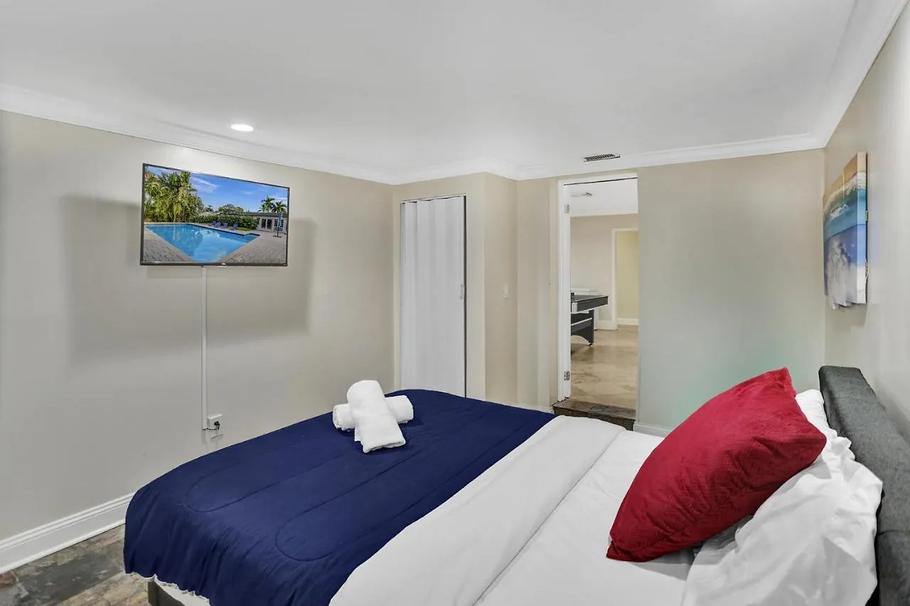 Casa Ria Luxury House & Private Pool Near Aventura Mall Vila