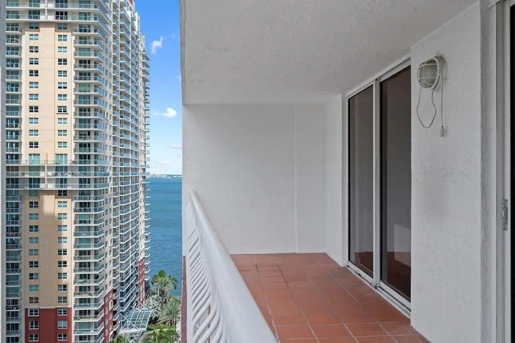Superb Unit, Centrally Located With Parking Miami