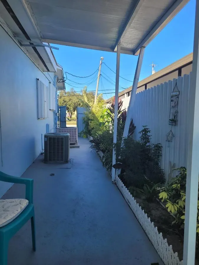 Laly's Little Garden * Miami