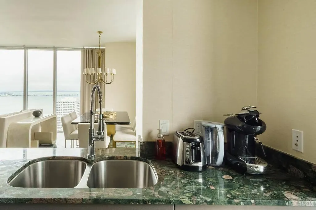 2 Bedroom With Stunning Views At The W Residences Lägenhet