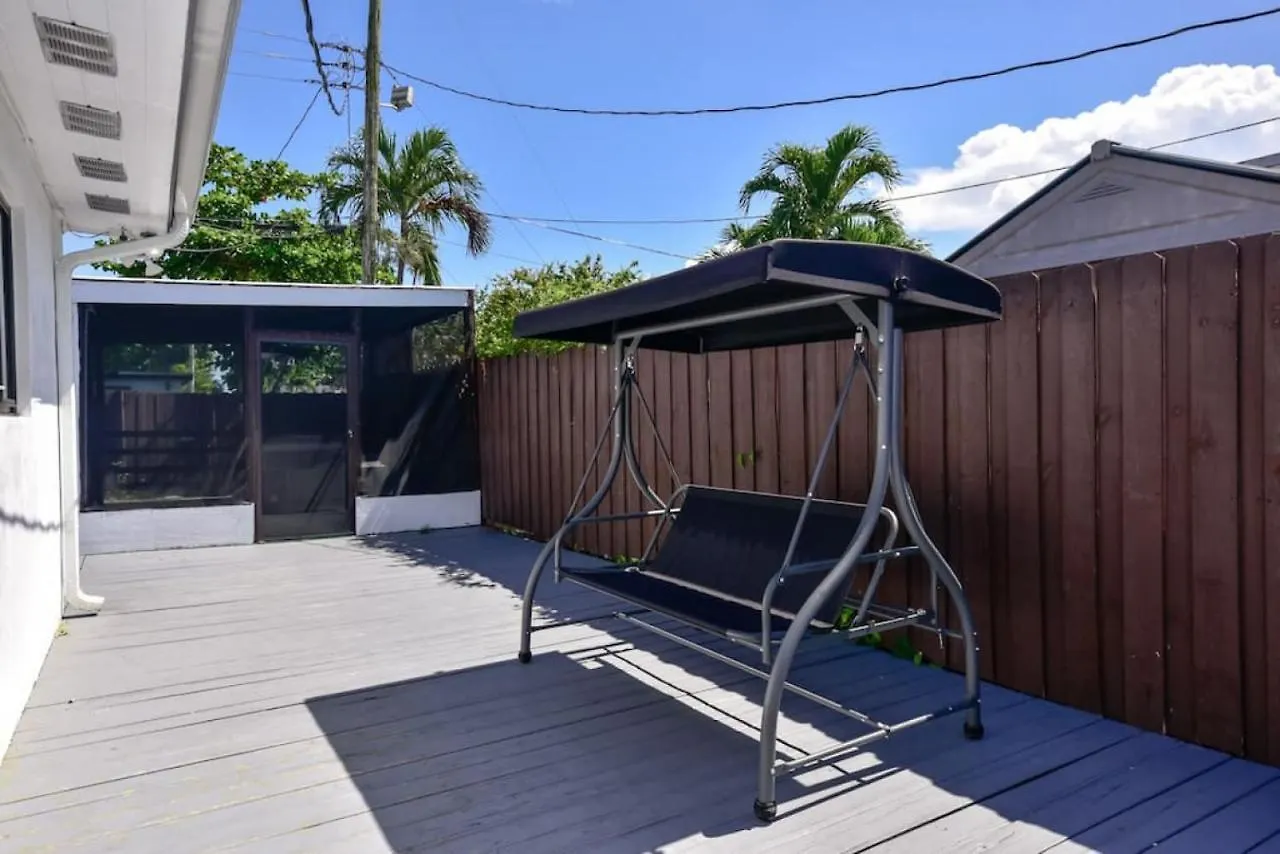 Willa Five Bedroom With Pool In Highland Lakes Near Aventura Mall *