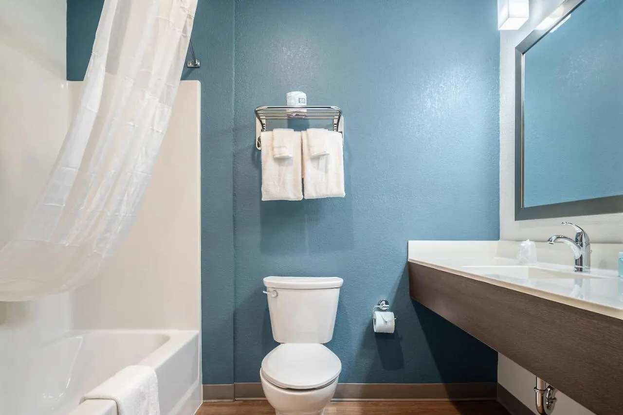 Hotel Woodspring Miami Airport 3*