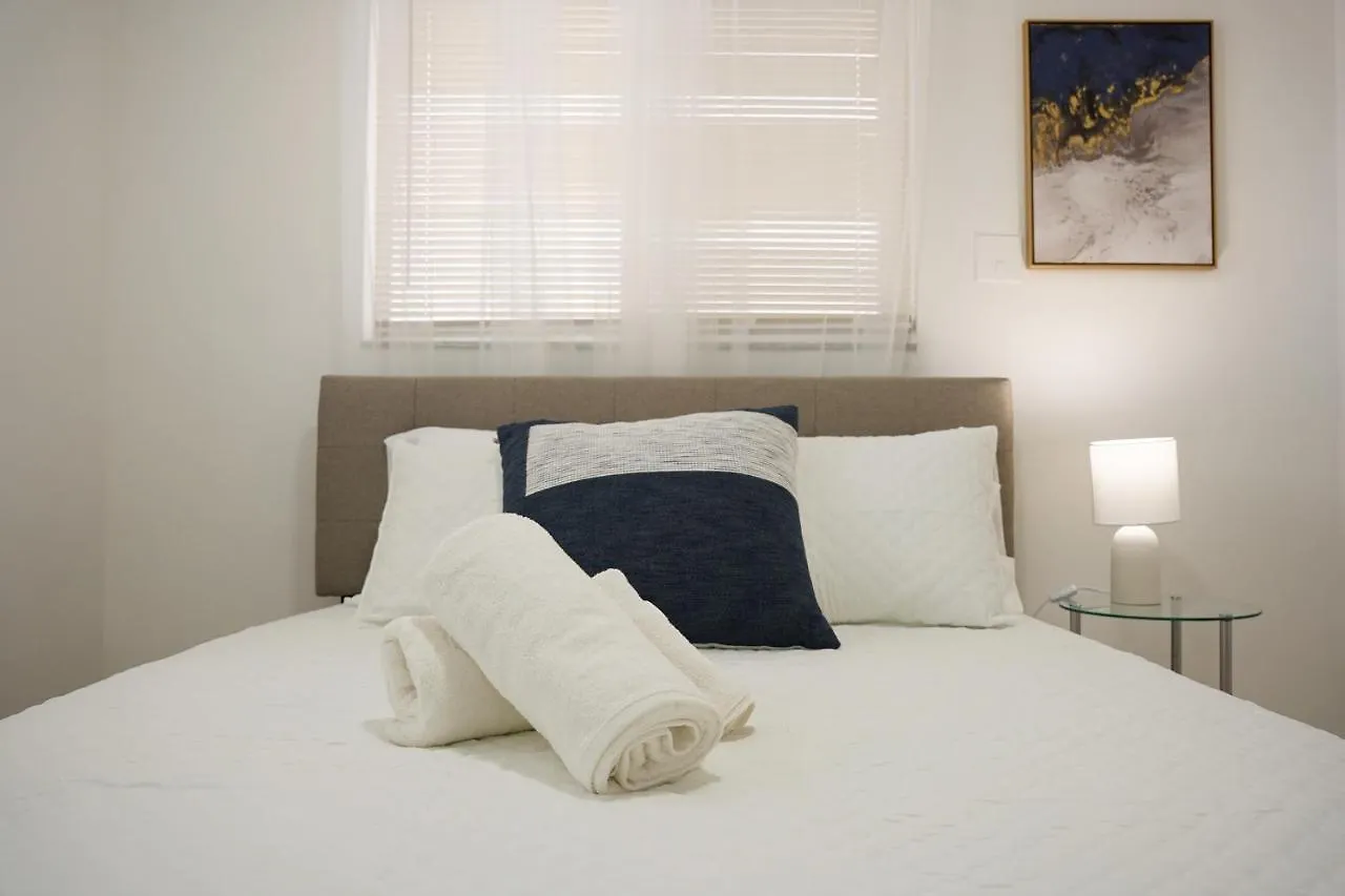 Spacious & Stylish 2br Gem *