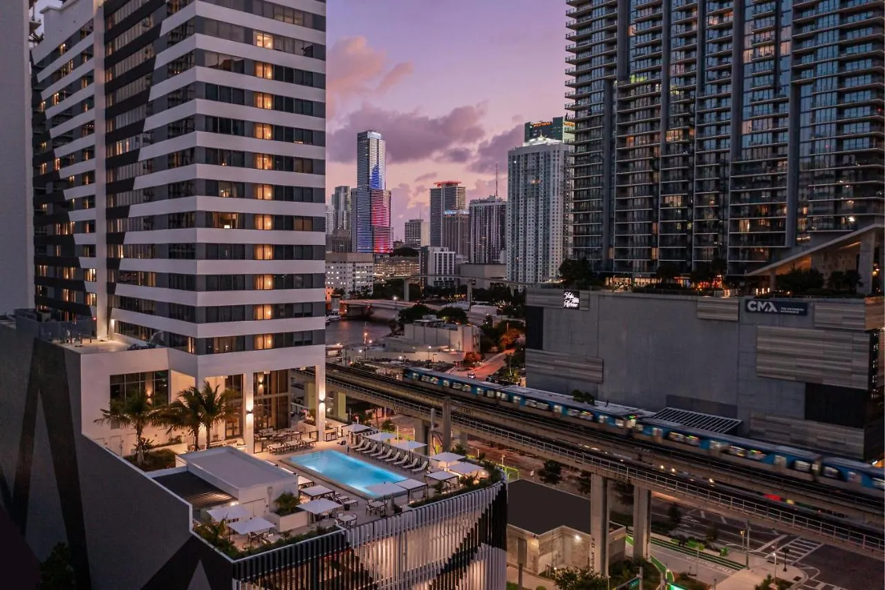 Element Brickell Hotel 3*