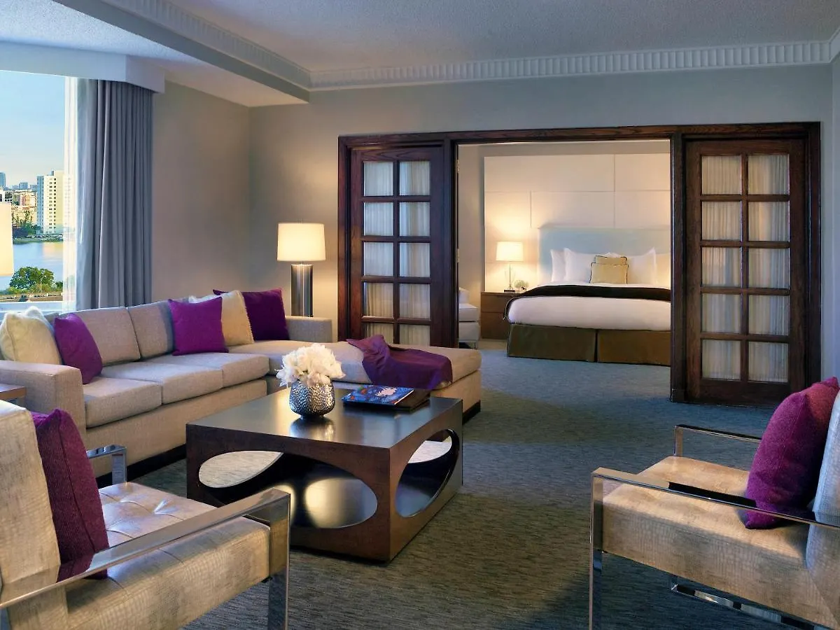 Pullman Airport Hotel