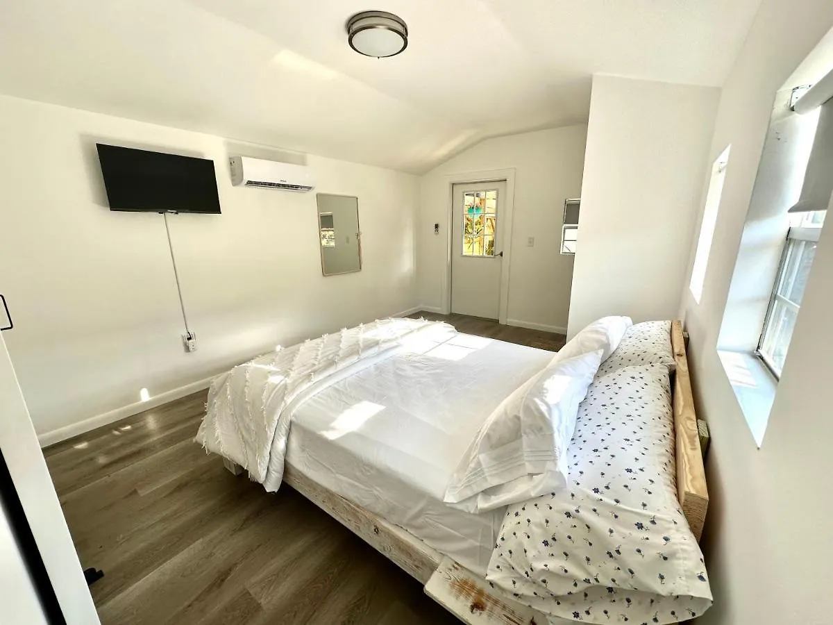 Beach Guests House Alloggio in famiglia Miami