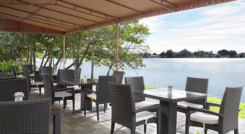 Hotel Springhill By Marriott Airport South Blue Lagoon Area