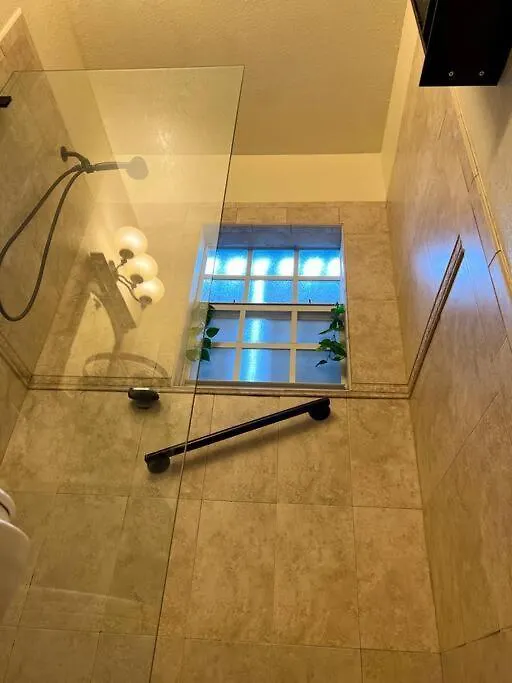 Cozy 1-bedroom In 公寓