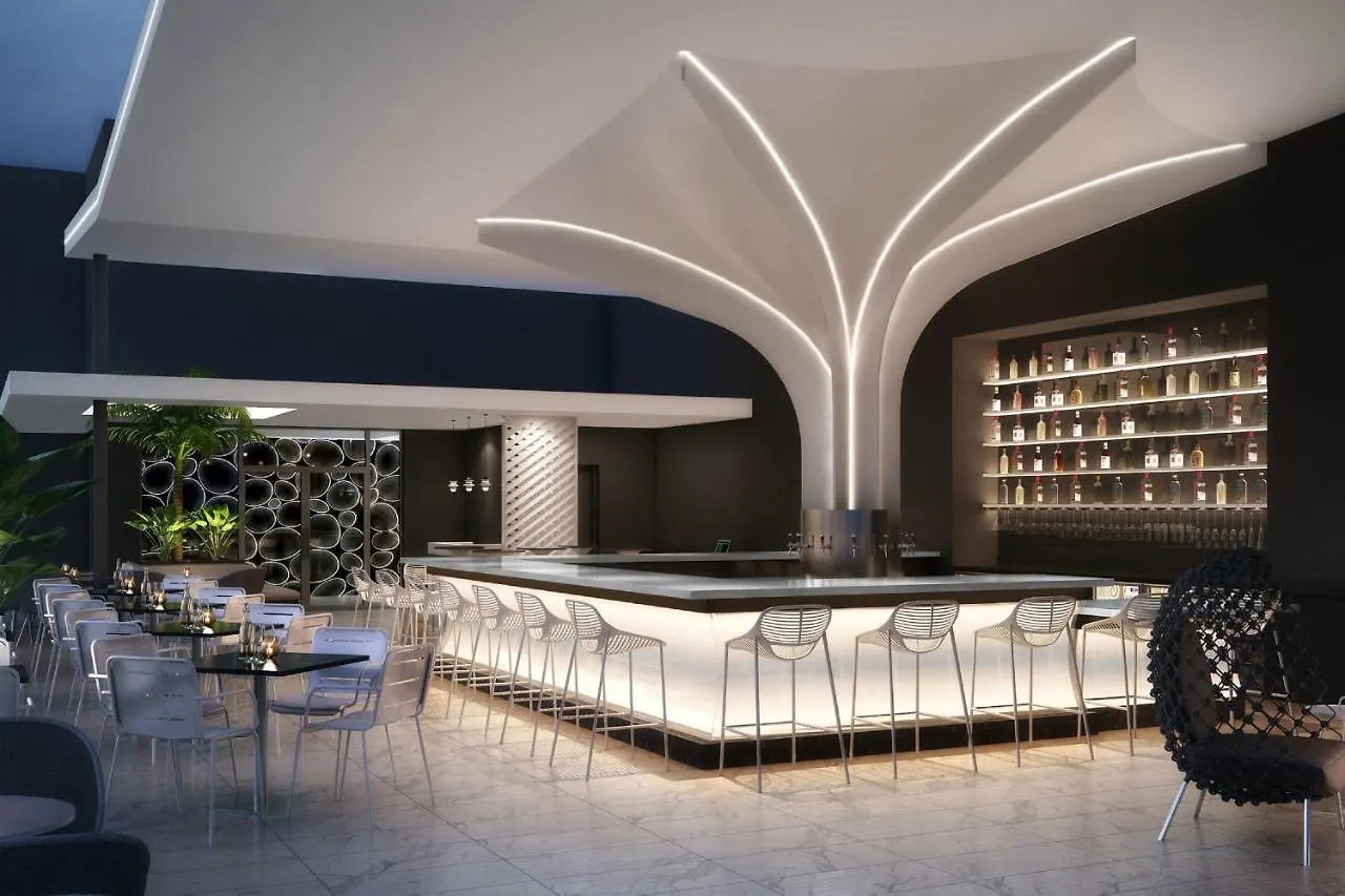 Element Brickell Hotel 3*