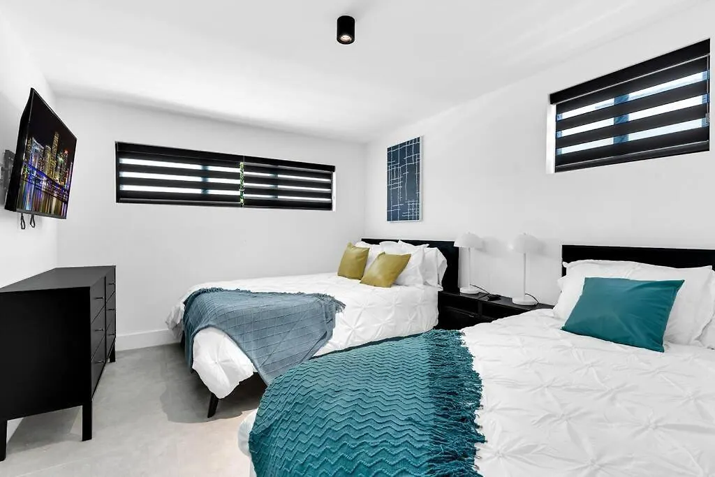 Heated Pool Modern 5 Bedrooms House 10 Minutes To The Ocean Feriehus