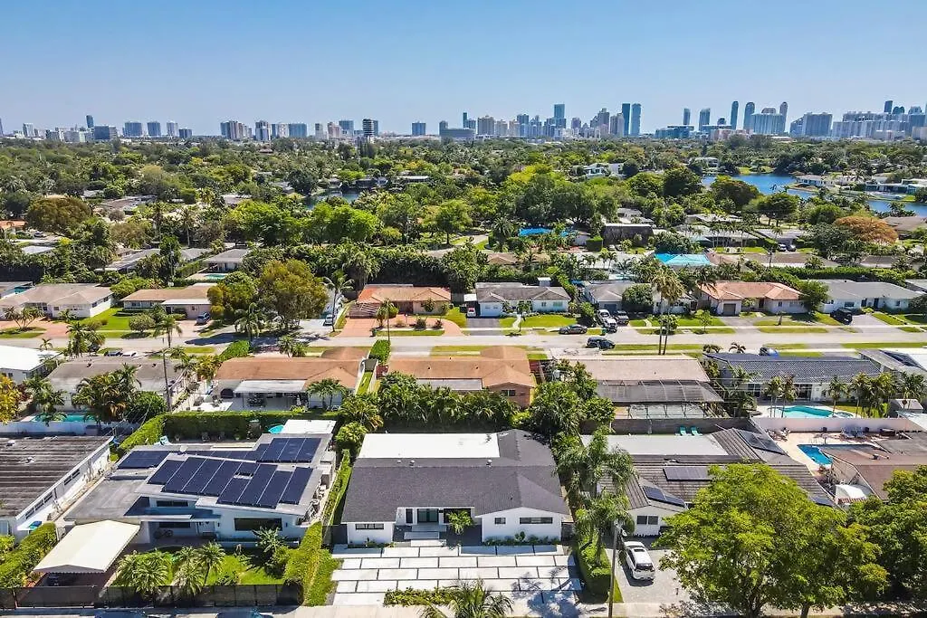 Heated Pool Modern 5 Bedrooms House 10 Minutes To The Ocean Feriehus Miami