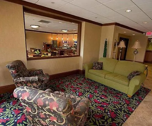 Airport Hotel 3*