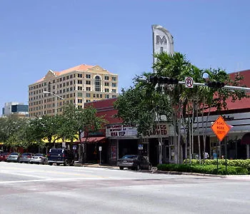 Hotel Courtyard Coral Gables