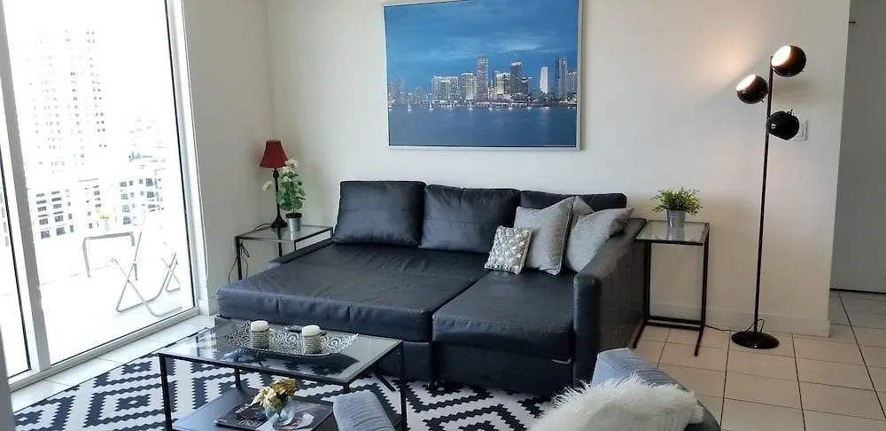 Apartment By Vacation District Miami