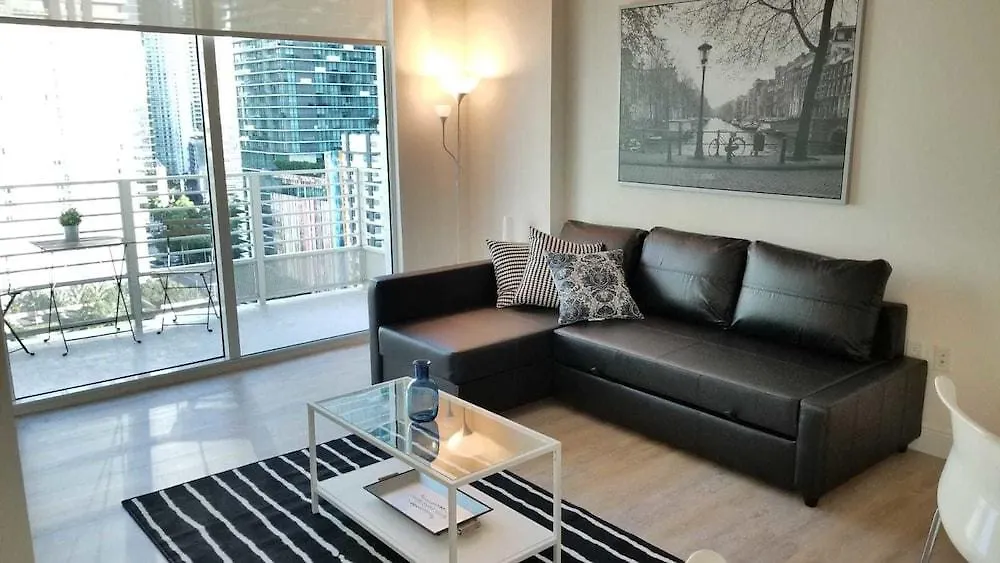 By Vacation District Apartment Miami