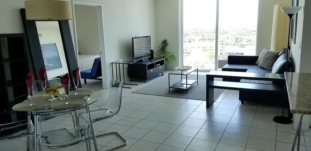 Apartment By Vacation District Miami