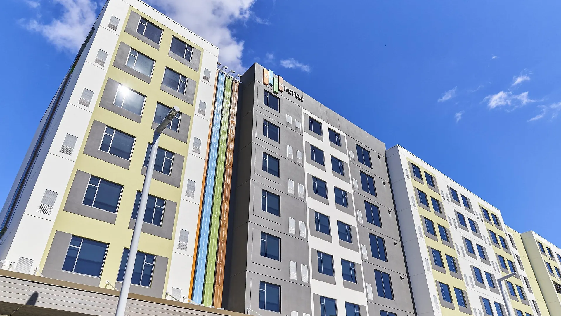Even - Airport By Ihg Hotell Miami