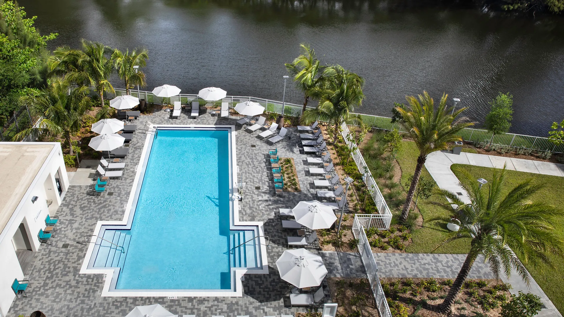 Even - Airport By Ihg Hotell 3*